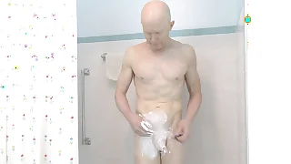 Oversexed Delighted Nudist Shaves in Shower